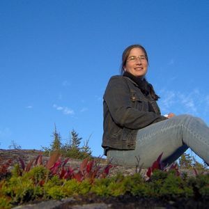 Meet your Posher, Edith